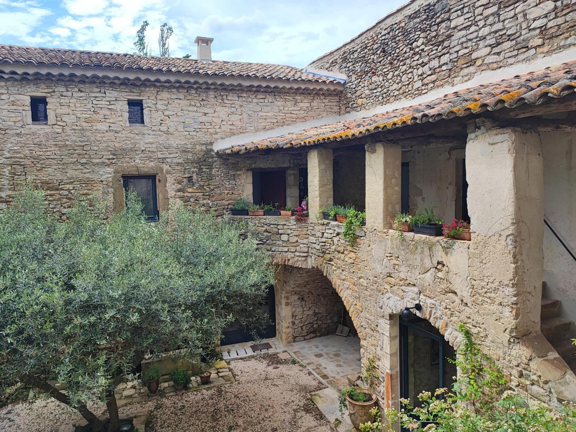 Magnanerie De Sainte Croix Otel Dış mekan fotoğraf