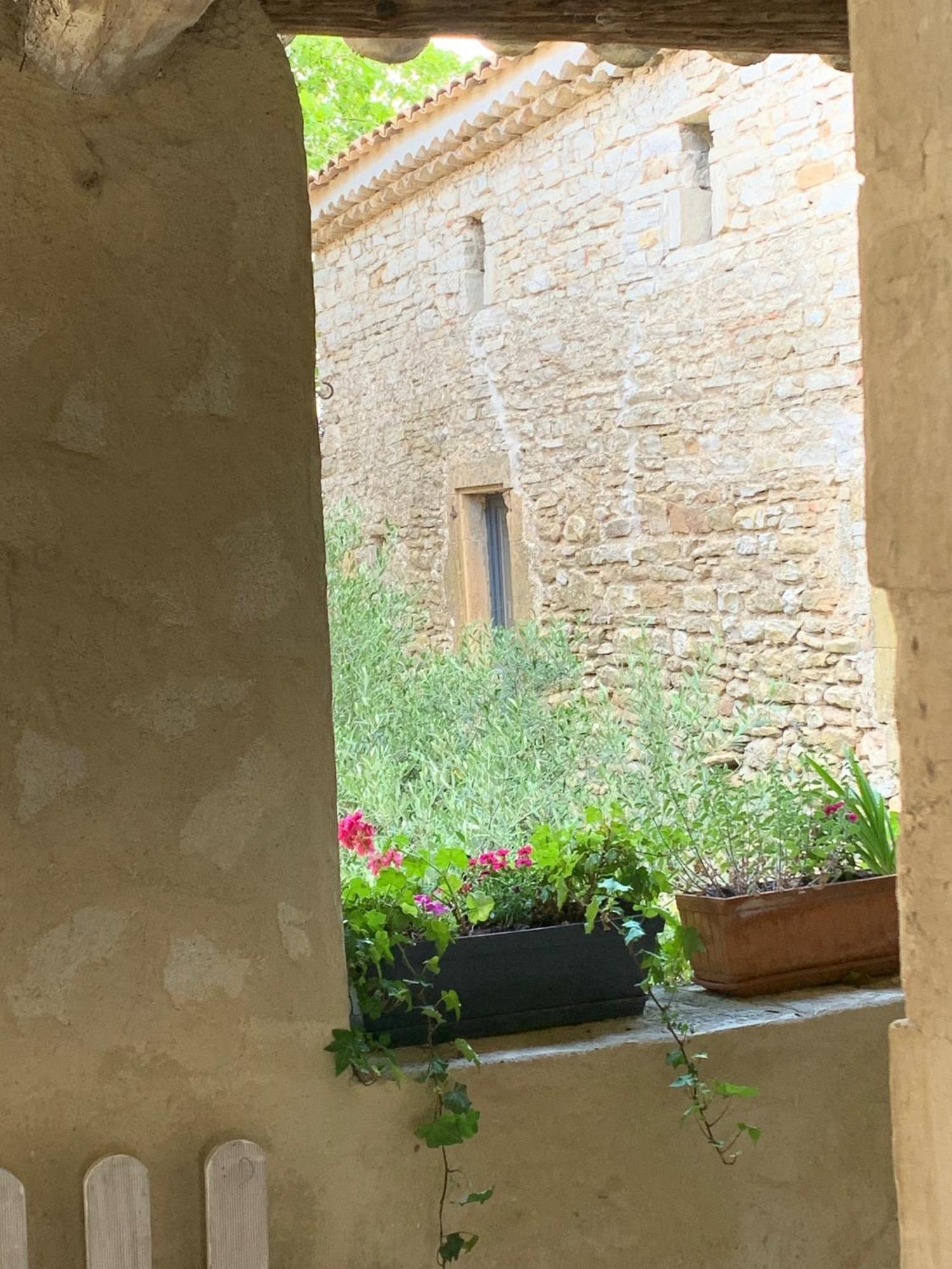 Magnanerie De Sainte Croix Otel Oda fotoğraf