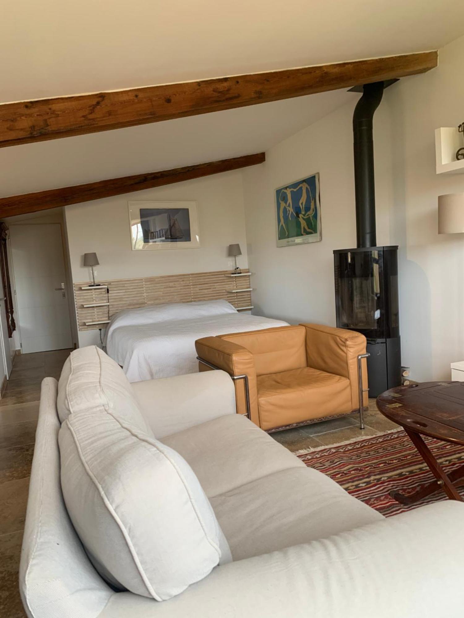 Magnanerie De Sainte Croix Otel Oda fotoğraf